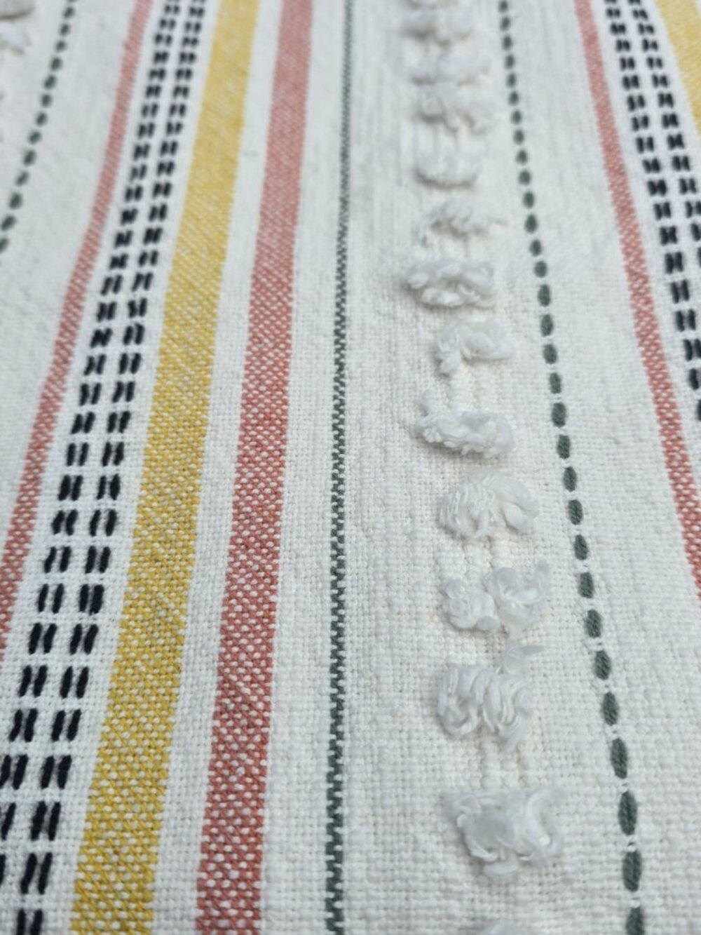 Cynthia Rowley Table Runner - Picture 5 of 5